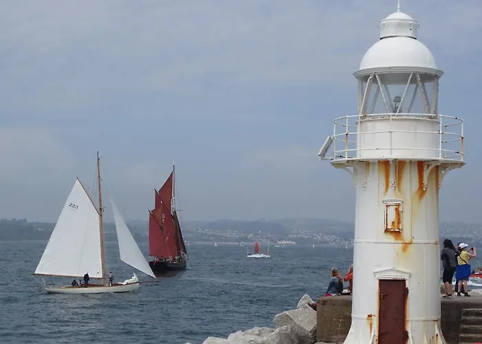 Beacon House B&B Brixham