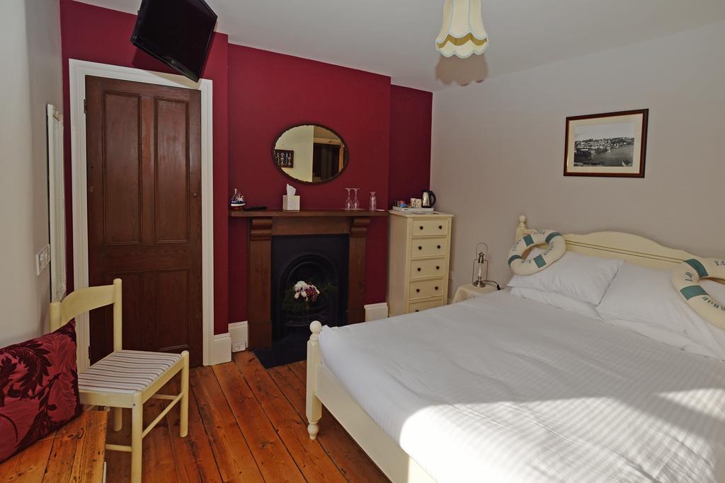 Beacon House 3*