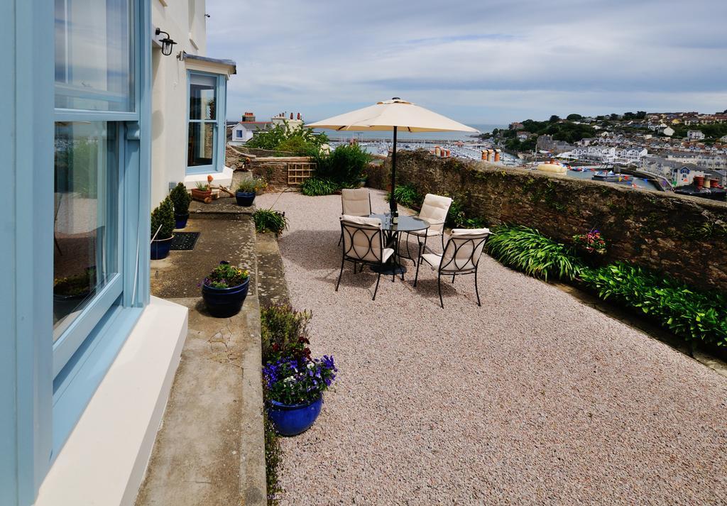 Beacon House 3* Brixham