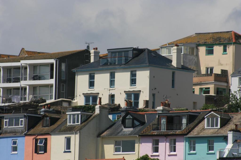 Beacon House 3* Brixham